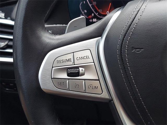 Photo of 2020 Black Sapphire Metallic BMW X7