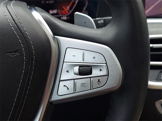 Photo of 2020 Black Sapphire Metallic BMW X7