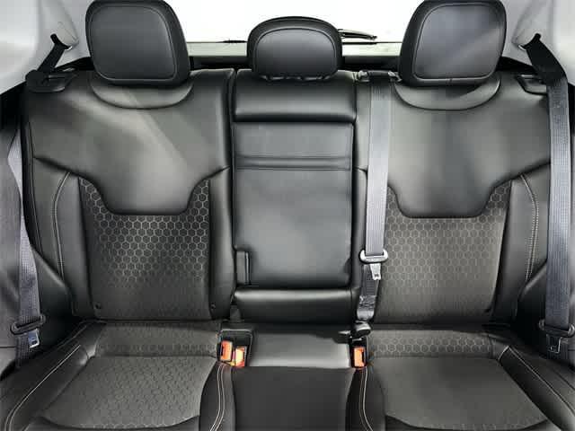 Photo of 2018 Laser Blue Pearlcoat Jeep Compass