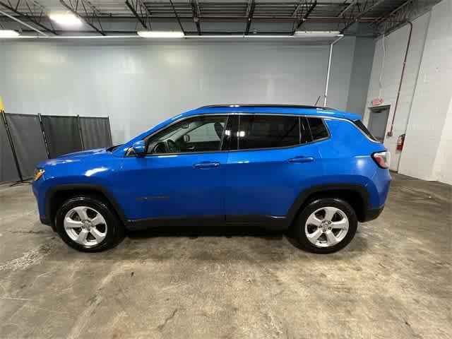 Photo of 2018 Laser Blue Pearlcoat Jeep Compass