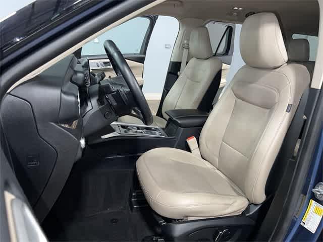 Photo of 2020 BLUE METALLIC Ford Explorer