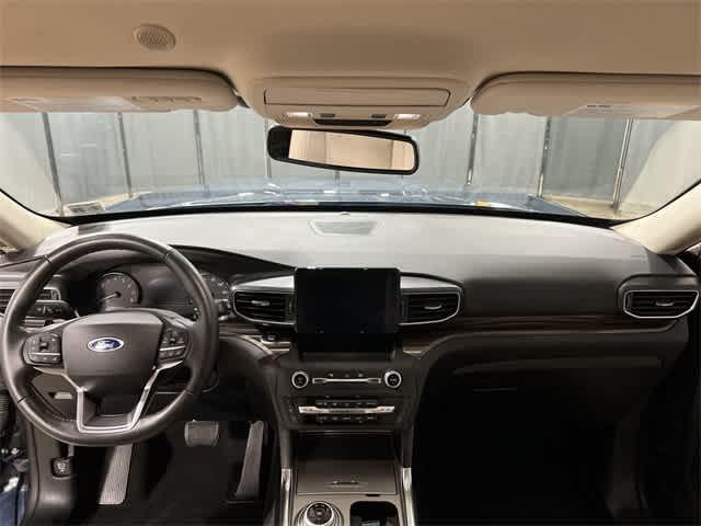 Photo of 2020 BLUE METALLIC Ford Explorer