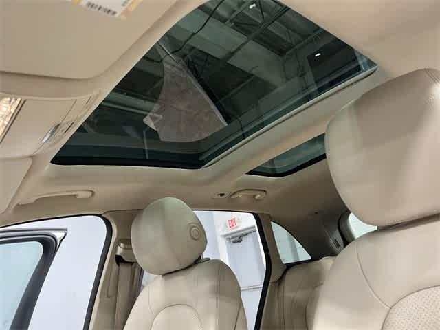 Photo of 2017 designo Diamond White Metallic Mercedes-Benz GLC 300