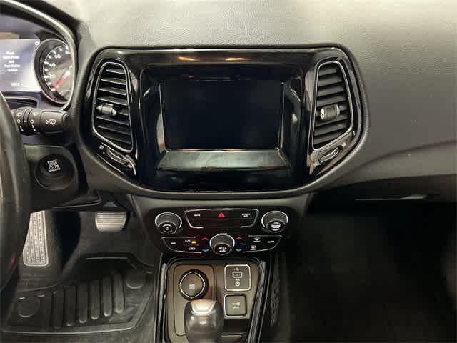 Photo of 2020 Laser Blue Pearlcoat Jeep Compass