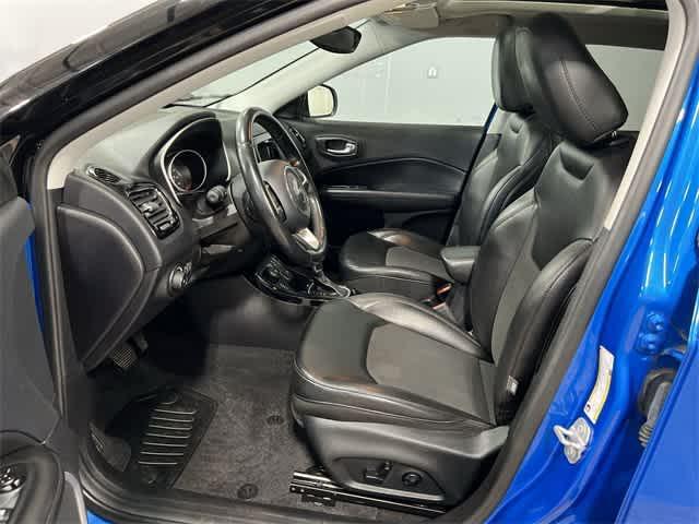 Photo of 2020 Laser Blue Pearlcoat Jeep Compass