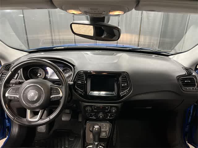 Photo of 2020 Laser Blue Pearlcoat Jeep Compass