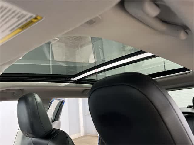 Photo of 2020 Laser Blue Pearlcoat Jeep Compass
