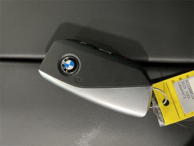 Photo of 2025 Dark Graphite Metallic BMW 530