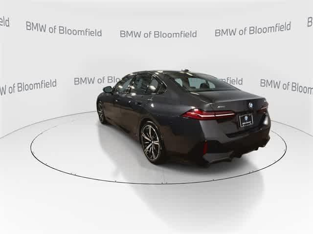Photo of 2025 Dark Graphite Metallic BMW 530