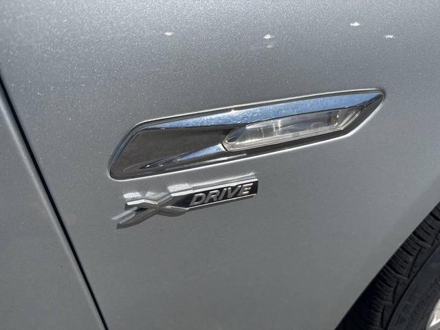 Photo of 2012 Silver BMW 528