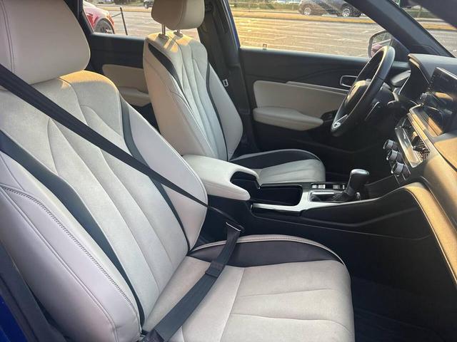 Photo of 2023 Apex Blue Pearl Acura Integra