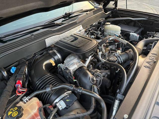 Photo of 2015 Black Chevrolet Silverado 3500