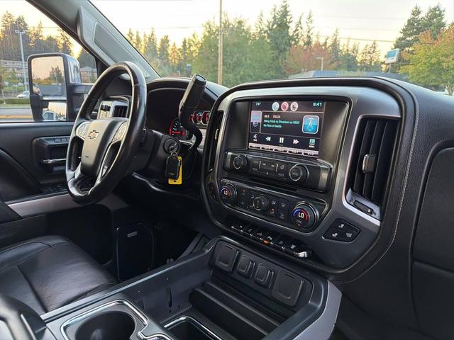 Photo of 2015 Black Chevrolet Silverado 3500