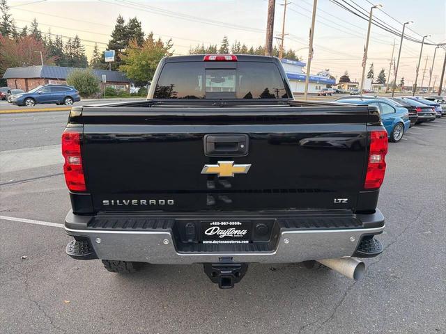 Photo of 2015 Black Chevrolet Silverado 3500