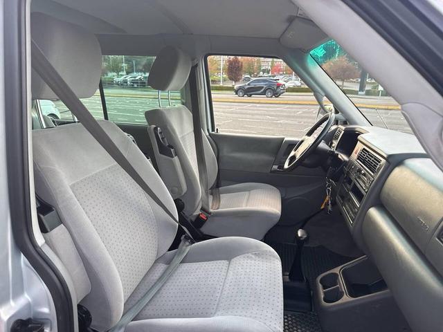 Photo of 2003 Reflex Silver Volkswagen Eurovan
