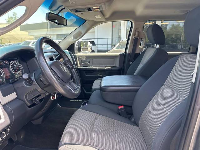 Photo of 2012 Mineral Gray Metallic Clearcoat RAM 2500