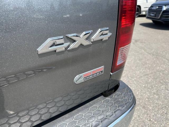 Photo of 2012 Mineral Gray Metallic Clearcoat RAM 2500