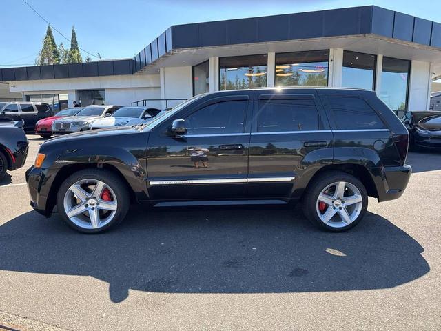 Photo of 2010 Brilliant Black Crystal Pearlcoat Jeep Grand Cherokee