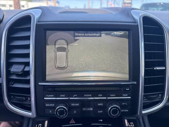 Photo of 2011 Gray Porsche Cayenne