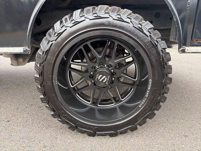 Photo of 2017 Brilliant Black Crystal Pearlcoat RAM 2500