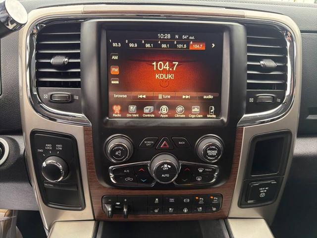 Photo of 2017 Brilliant Black Crystal Pearlcoat RAM 2500