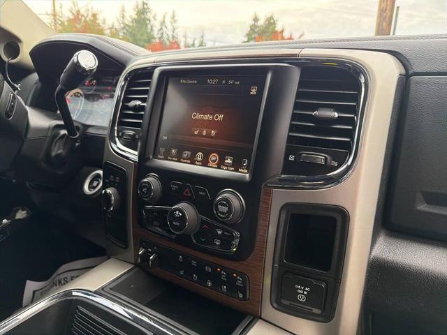 Photo of 2017 Brilliant Black Crystal Pearlcoat RAM 2500