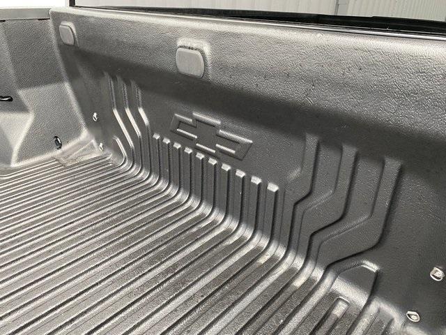 Photo of 2019 Black Chevrolet Silverado 1500