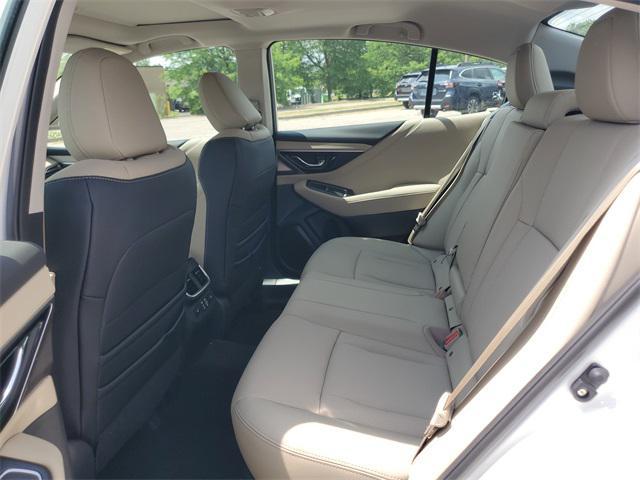 Photo of 2025 White Pearl Subaru Legacy