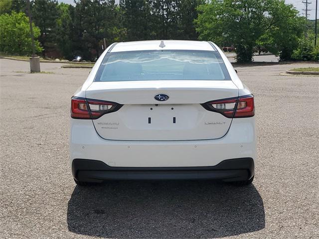 Photo of 2025 White Pearl Subaru Legacy