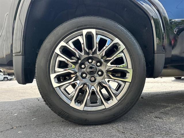 Photo of 2023 Onyx Black GMC Sierra 1500