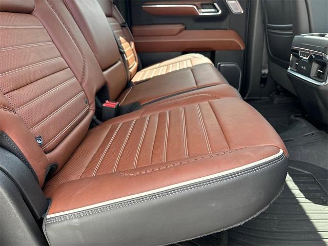 Photo of 2023 Onyx Black GMC Sierra 1500