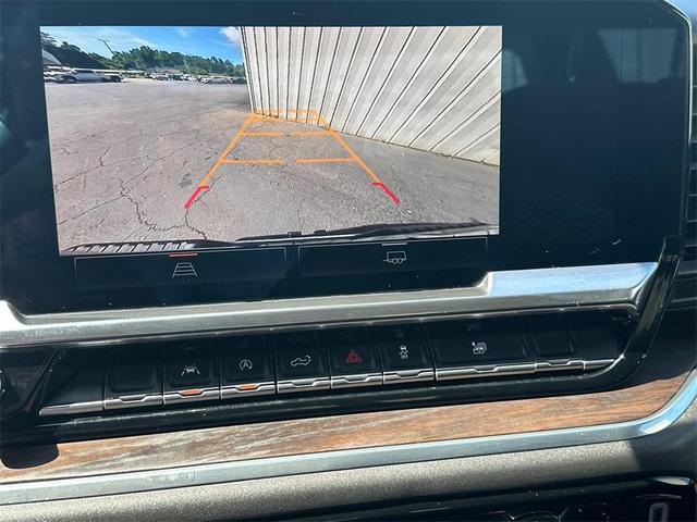 Photo of 2024 Summit White GMC Sierra 1500