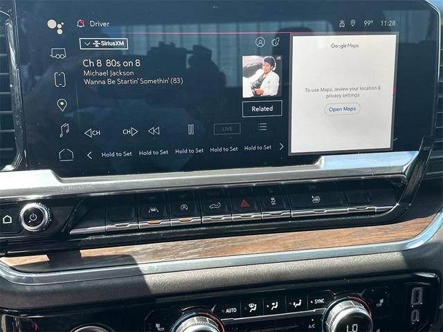 Photo of 2024 Summit White GMC Sierra 1500