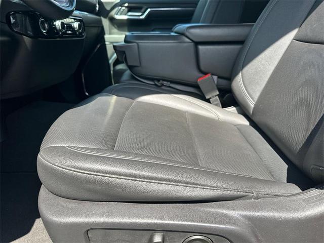Photo of 2024 Summit White GMC Sierra 1500