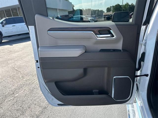 Photo of 2024 White Frost Tri-Coat GMC Sierra 1500