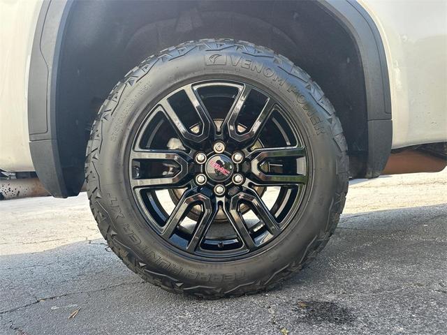 Photo of 2021 Summit White GMC Sierra 1500