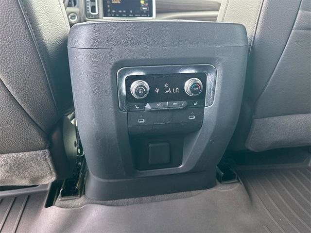 Photo of 2024 Beige Pearl Metallic GMC Yukon XL