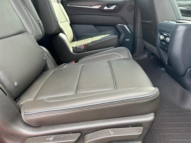 Photo of 2024 Beige Pearl Metallic GMC Yukon XL