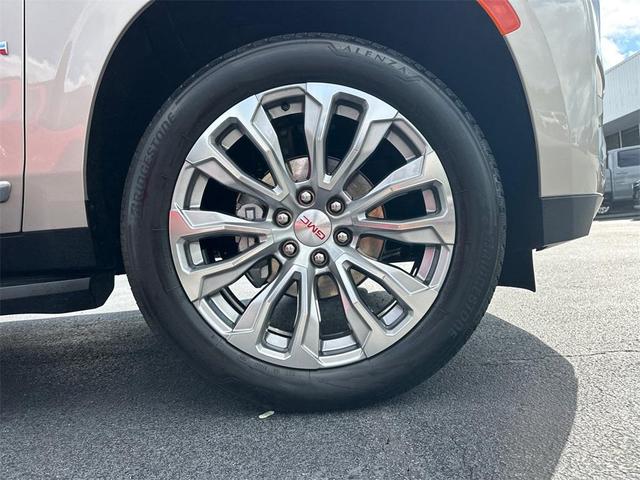 Photo of 2024 Beige Pearl Metallic GMC Yukon XL