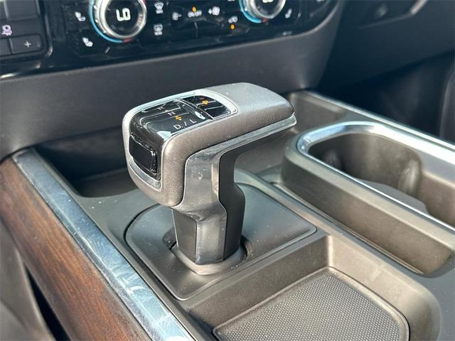 Photo of 2022 Summit White GMC Sierra 1500