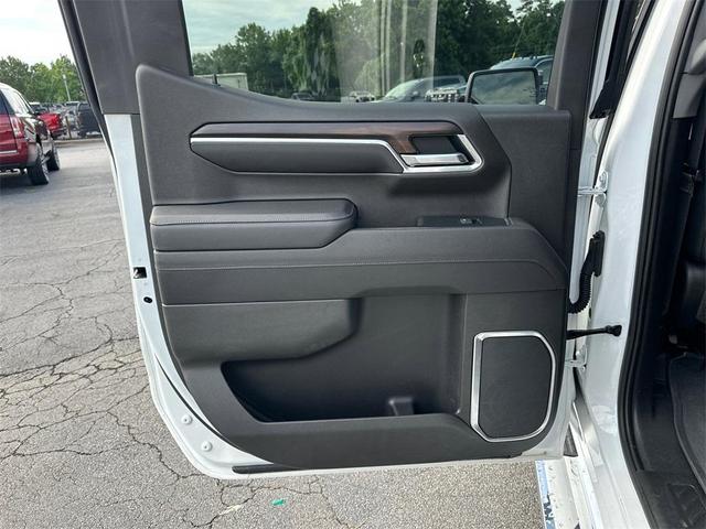 Photo of 2022 Summit White GMC Sierra 1500