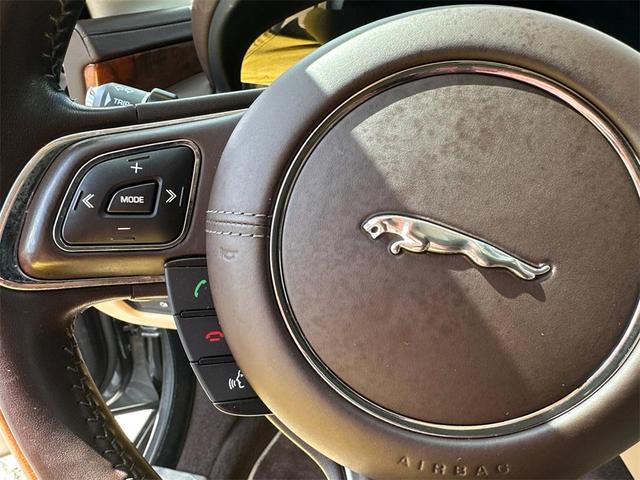 Photo of 2018 Corris Gray Jaguar XJ