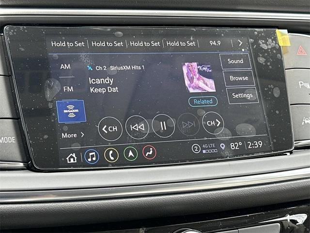 Photo of 2023 White Frost Tri-Coat Buick Enclave