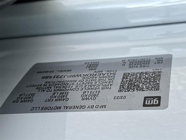 Photo of 2023 White Frost Tri-Coat Buick Enclave