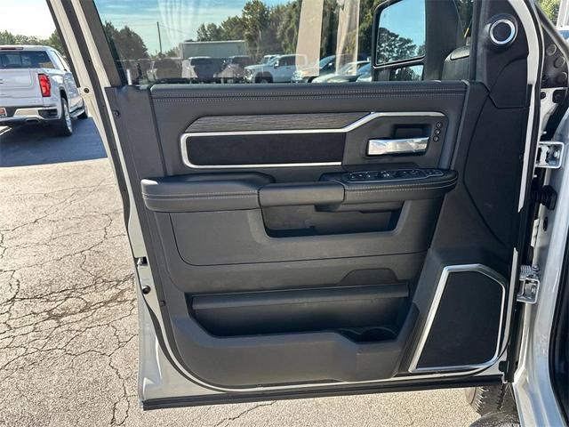 Photo of 2024 Pearl White RAM 2500