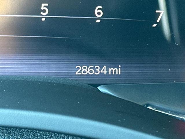 Photo of 2024 Pearl White RAM 2500