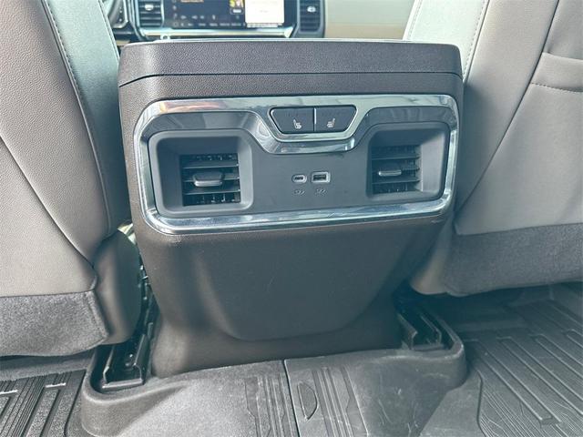 Photo of 2024 Summit White GMC Sierra 1500
