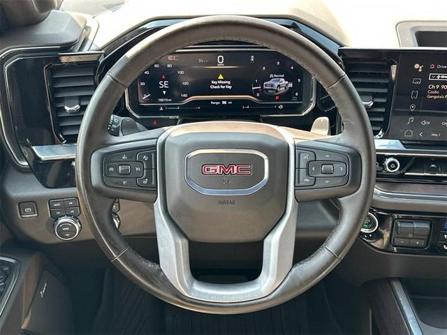 Photo of 2024 Summit White GMC Sierra 1500