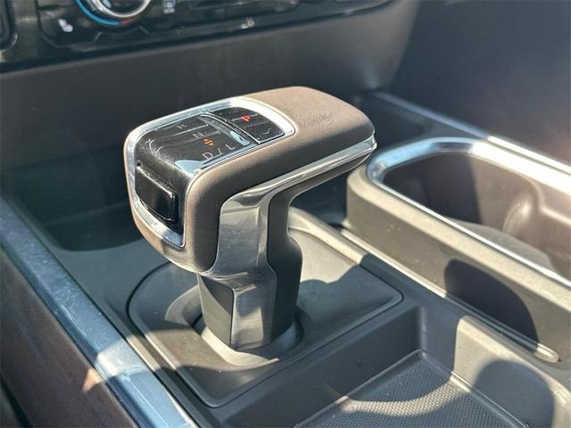 Photo of 2024 Summit White GMC Sierra 1500