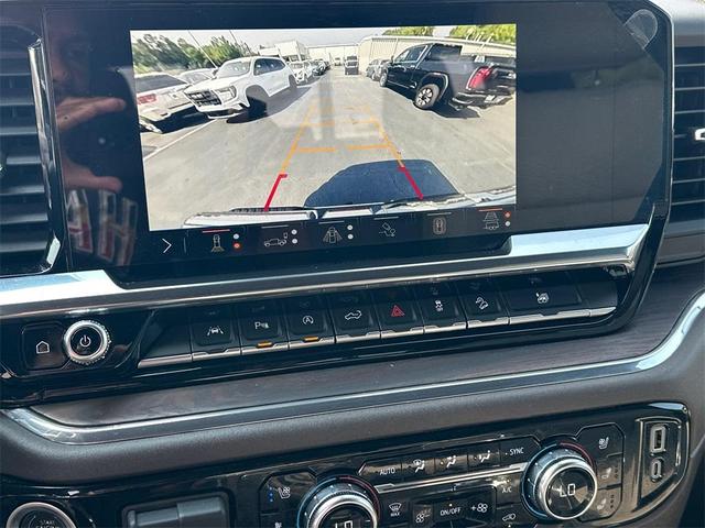 Photo of 2024 Summit White GMC Sierra 1500